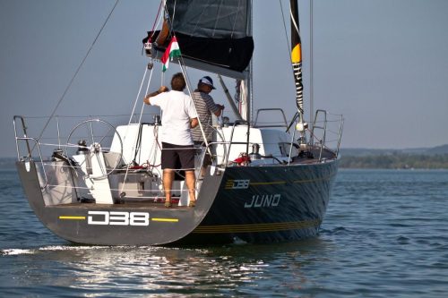 D38 7